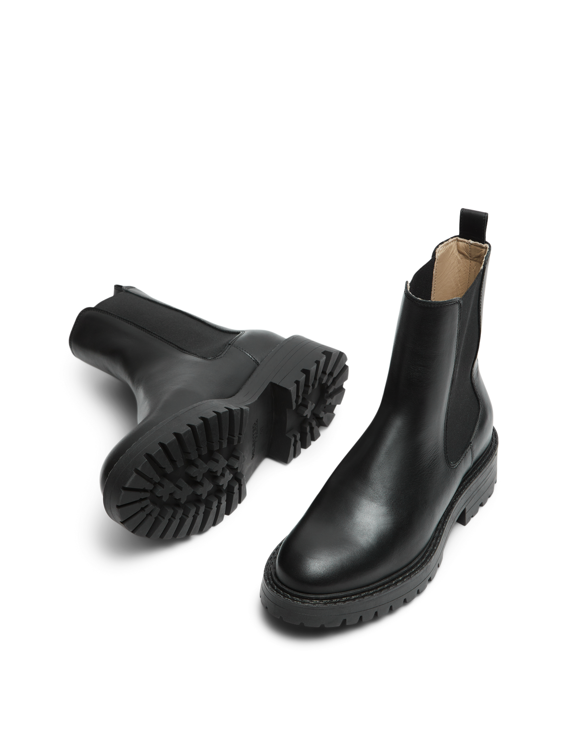 model_shot-front_full